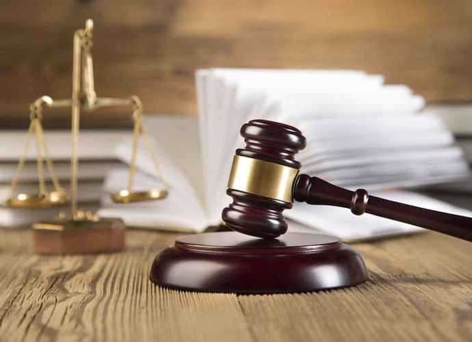 Tribunal, justice