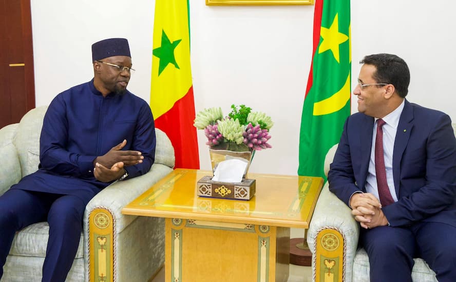 Premier Ministre Ousmane SONKO en entretien avec son homologue Moctar Ould DJAY